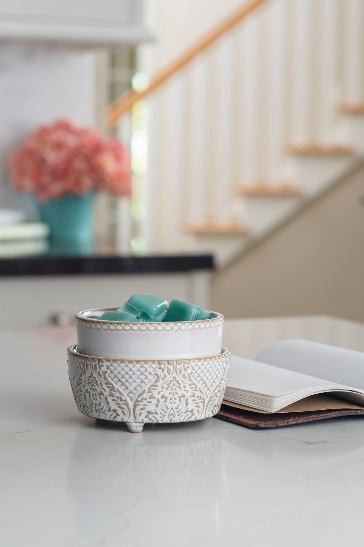 2-in-1 Vintage White Fragrance Warmer