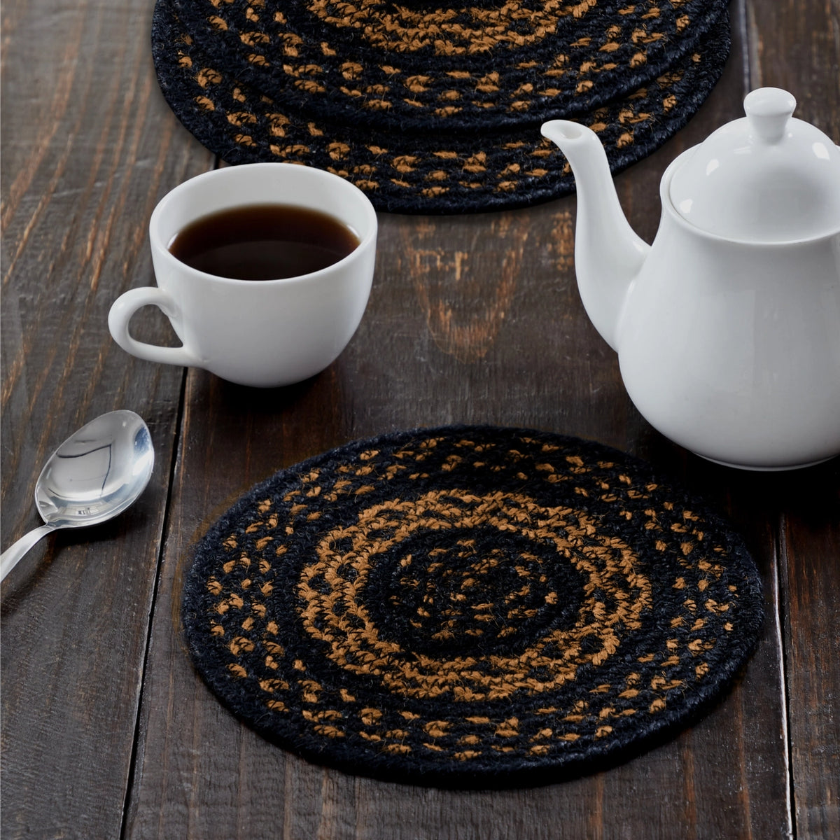 Black & Tan Braided Jute Trivet